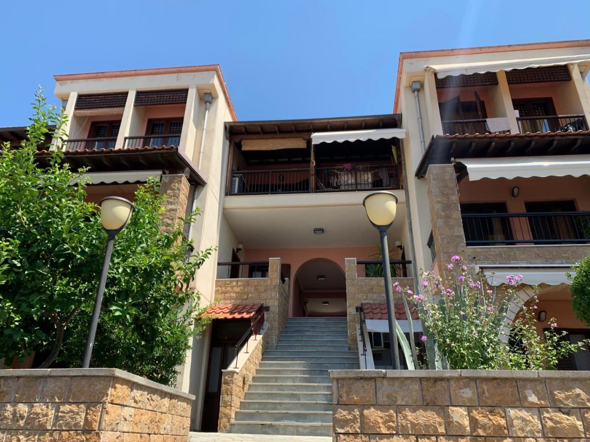 Yulia Guest House Uranúpoli Kültér fotó